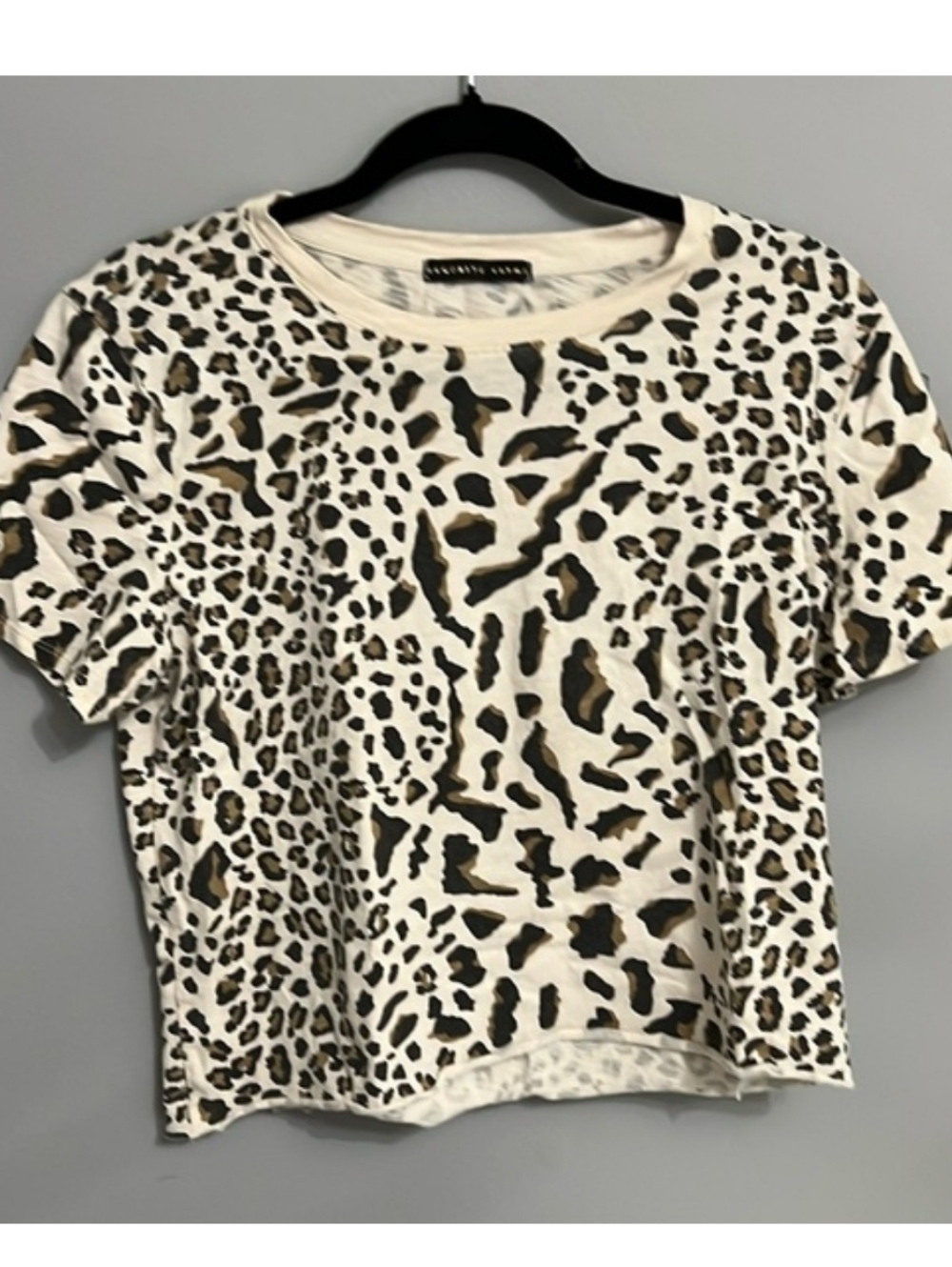 Tan and Black Short Sleeve Top with Versatile Style